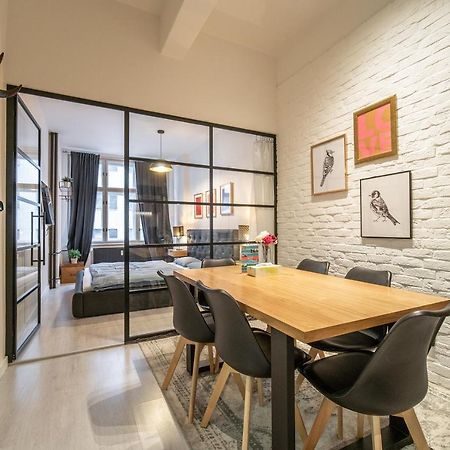Sunny Central Apartment On Wenceslas Square By Easybnb Prag Eksteriør billede