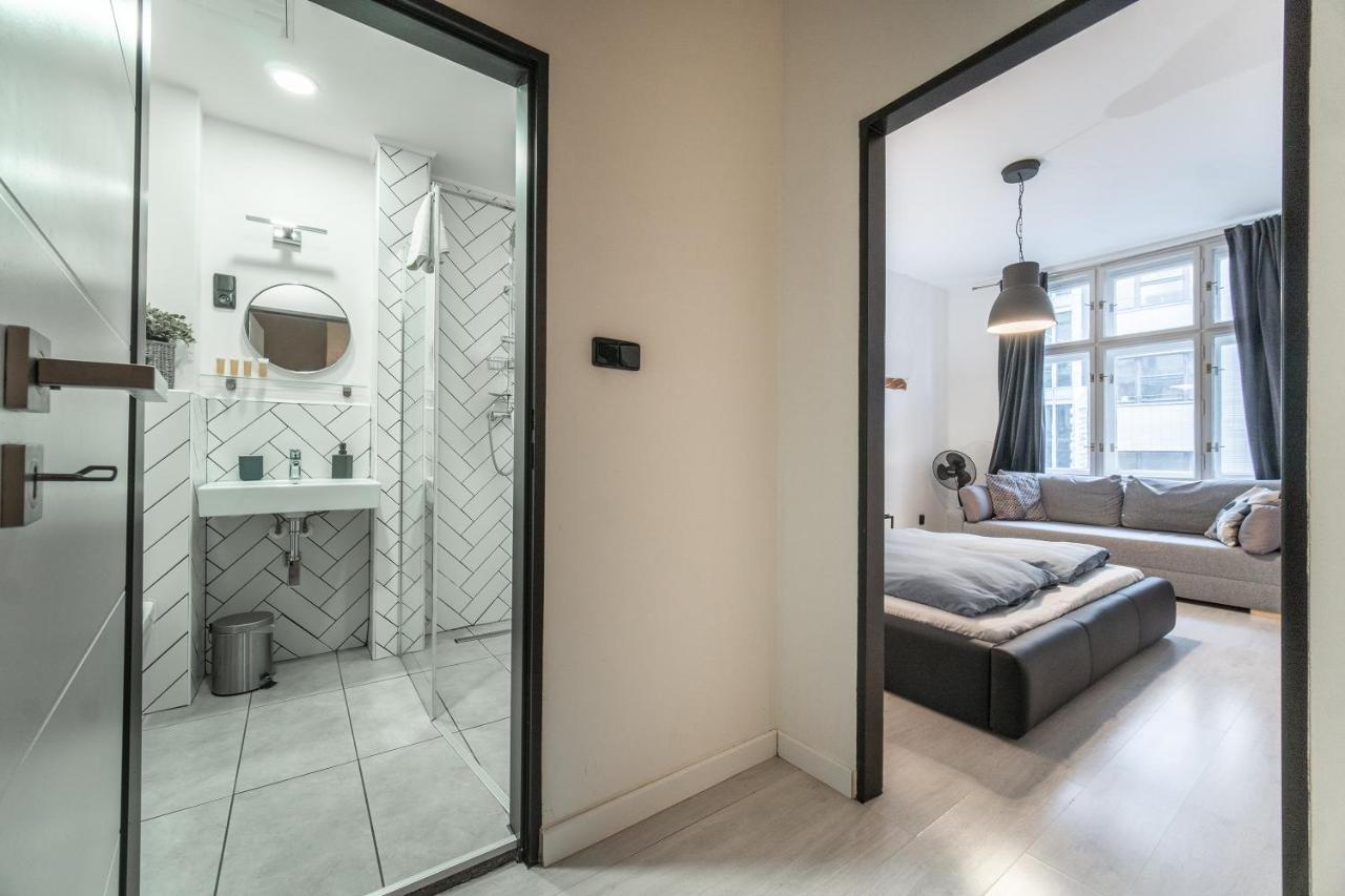 Sunny Central Apartment On Wenceslas Square By Easybnb Prag Eksteriør billede