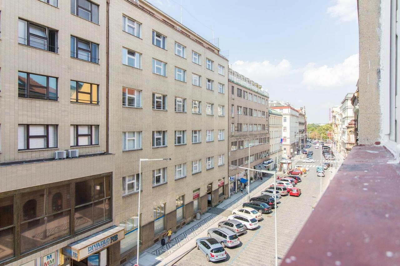Sunny Central Apartment On Wenceslas Square By Easybnb Prag Eksteriør billede